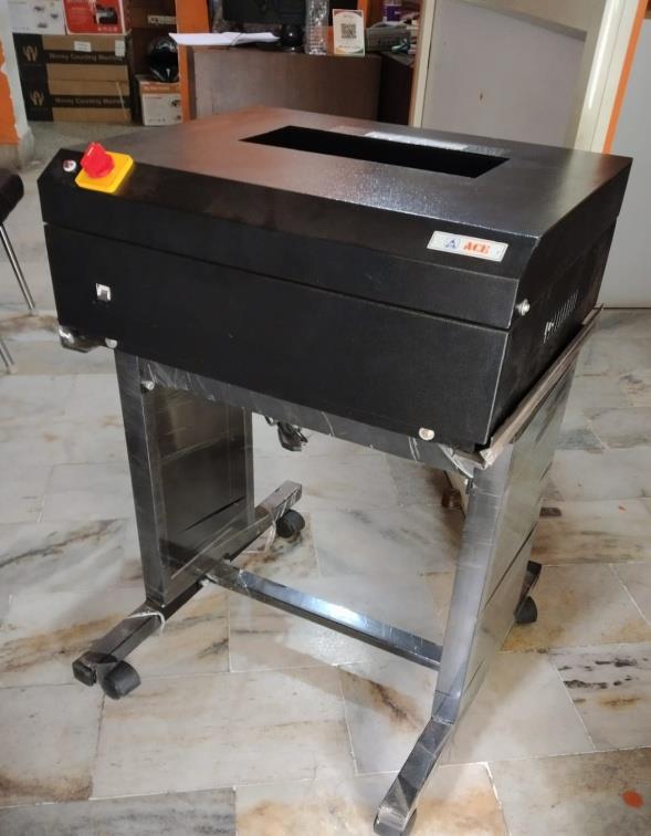 HD300 Heavy-Duty Shredder
